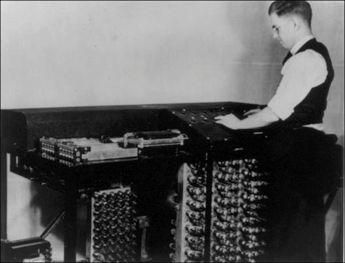 6. Atanasoff-Berry Computer (ABC) GÇô 1942